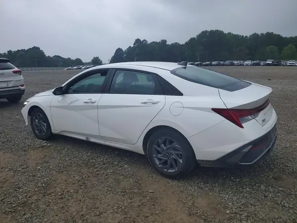KMHLM4DJ0SU139192 2025 HYUNDAI ELANTRA - Image 2