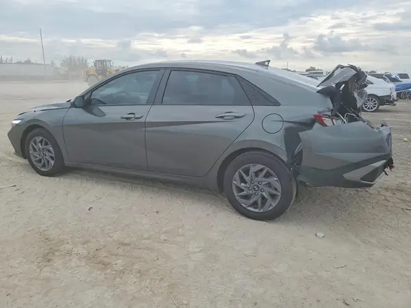 KMHLM4DJ0SU140892 2025 HYUNDAI ELANTRA - Image 2