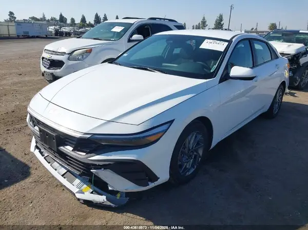 KMHLM4DJ0SU167459 2025 HYUNDAI ELANTRA - Image 2