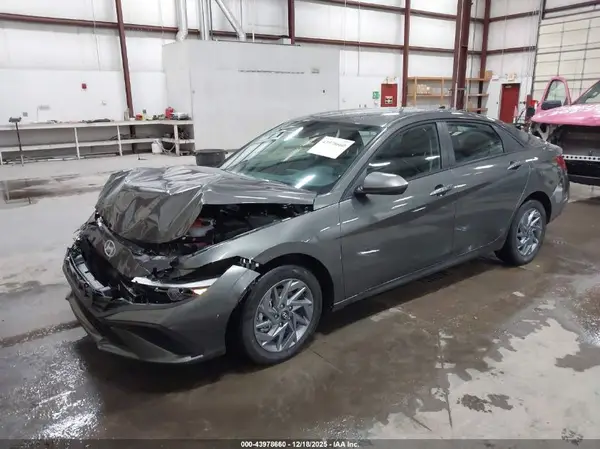 KMHLM4DJ0SU170104 2025 HYUNDAI ELANTRA - Image 2