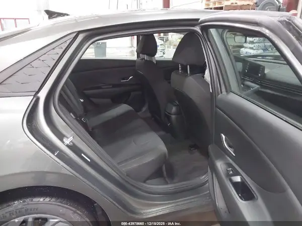 KMHLM4DJ0SU170104 2025 HYUNDAI ELANTRA - Image 8