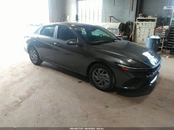 KMHLM4DJ0SU172810 2025 HYUNDAI ELANTRA - Image 1
