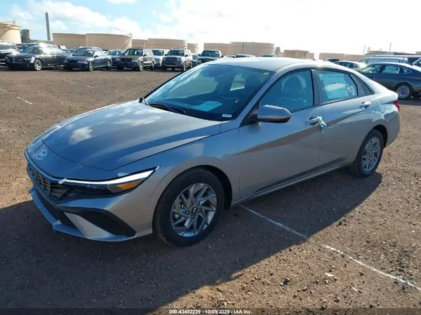 KMHLM4DJ0SU174430 2025 HYUNDAI ELANTRA - Image 2