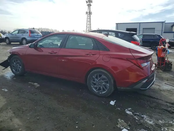 KMHLM4DJ1RU094337 2024 HYUNDAI ELANTRA - Image 2
