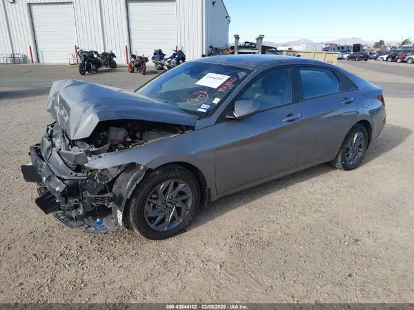 KMHLM4DJ1RU100654 2024 HYUNDAI ELANTRA - Image 2