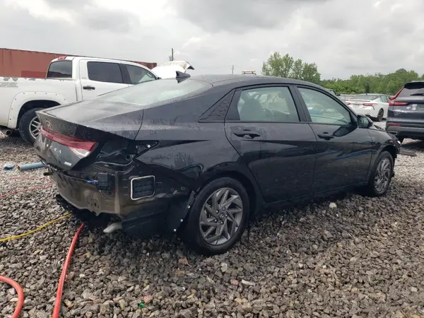 2024 HYUNDAI ELANTRA COPART lot 54349585 auction photo 3