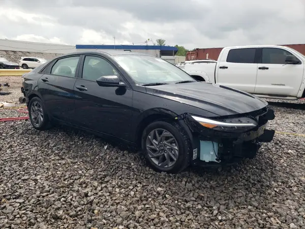 2024 HYUNDAI ELANTRA COPART lot 54349585 auction photo 4