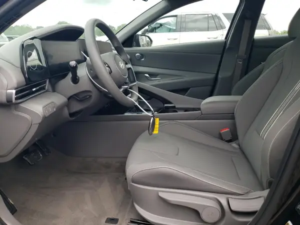 2024 HYUNDAI ELANTRA COPART lot 54349585 auction photo 7