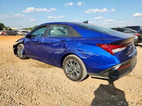 KMHLM4DJ1RU102467 2024 HYUNDAI ELANTRA - Image 2