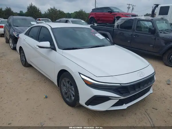KMHLM4DJ1RU104414 2024 HYUNDAI ELANTRA - Image 1