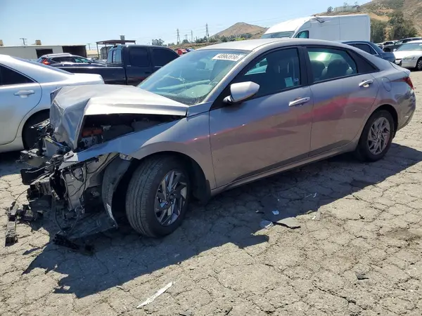 KMHLM4DJ1RU104882 2024 HYUNDAI ELANTRA - Image 1