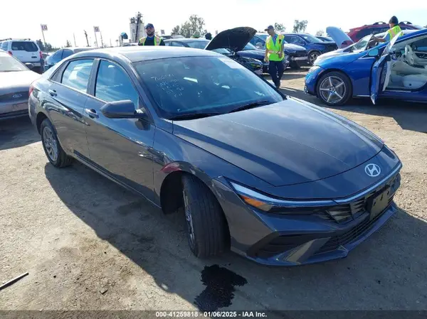 KMHLM4DJ1RU107605 2024 HYUNDAI ELANTRA - Image 1