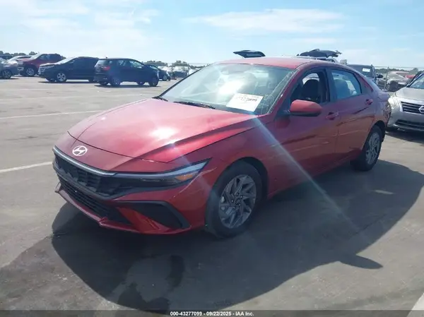 KMHLM4DJ1RU108253 2024 HYUNDAI ELANTRA - Image 2
