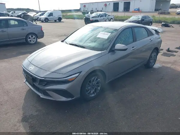 KMHLM4DJ1RU113534 2024 HYUNDAI ELANTRA - Image 2