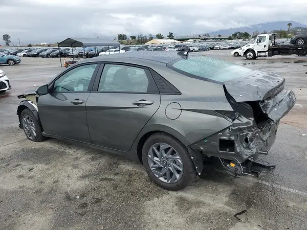 KMHLM4DJ1RU119737 2024 HYUNDAI ELANTRA - Image 2