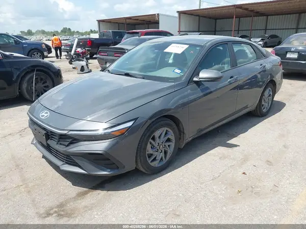 KMHLM4DJ1SU126404 2025 HYUNDAI ELANTRA - Image 2