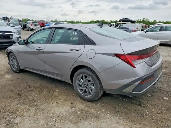 KMHLM4DJ1SU135801 2025 HYUNDAI ELANTRA - Image 2