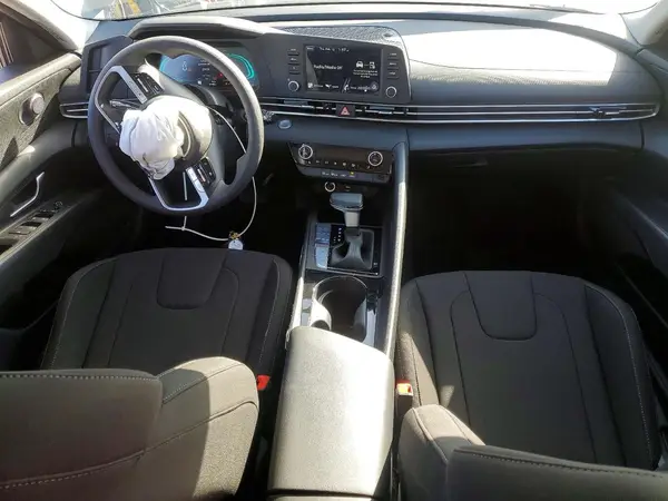 KMHLM4DJ1SU149018 2025 HYUNDAI ELANTRA - Image 8