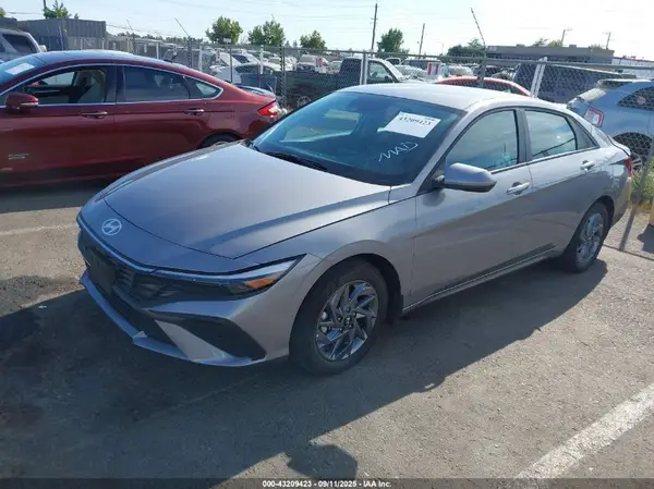 KMHLM4DJ1SU157152 2025 HYUNDAI ELANTRA - Image 2