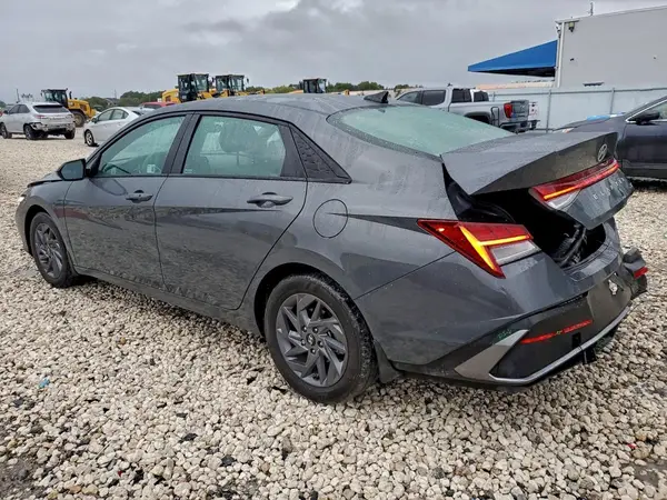 KMHLM4DJ1SU158074 2025 HYUNDAI ELANTRA - Image 2