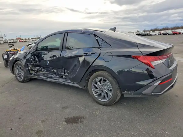 KMHLM4DJ1SU158477 2025 HYUNDAI ELANTRA - Image 2