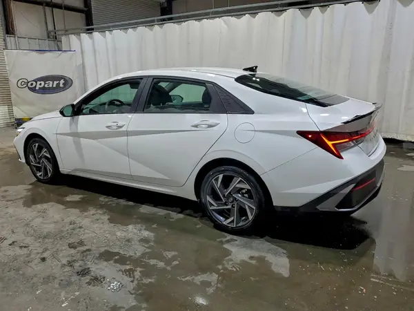KMHLM4DJ1SU159922 2025 HYUNDAI ELANTRA - Image 2