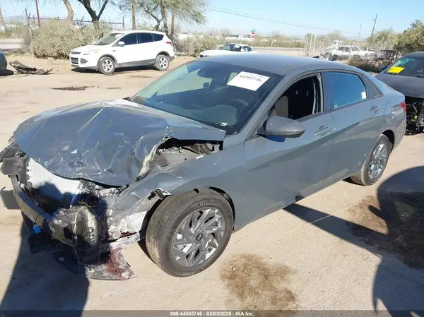 KMHLM4DJ1SU167888 2025 HYUNDAI ELANTRA - Image 2