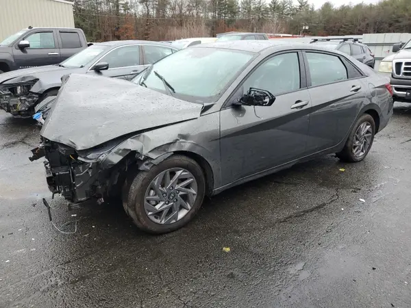 KMHLM4DJ2RU094041 2024 HYUNDAI ELANTRA - Image 1