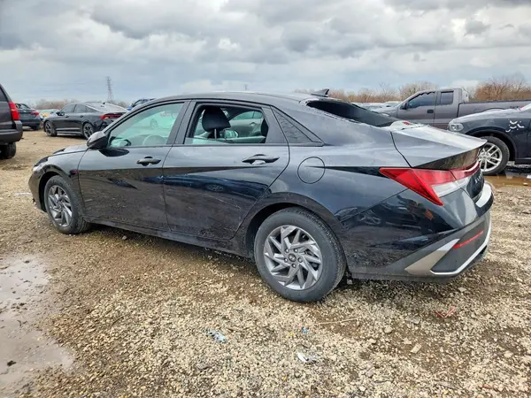 KMHLM4DJ2RU094623 2024 HYUNDAI ELANTRA - Image 2
