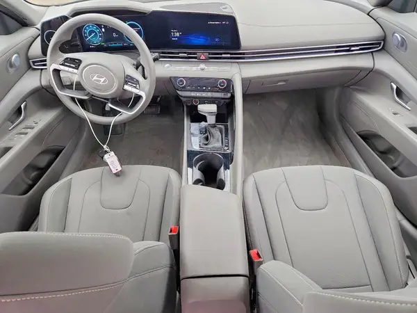 KMHLM4DJ2RU094623 2024 HYUNDAI ELANTRA - Image 8