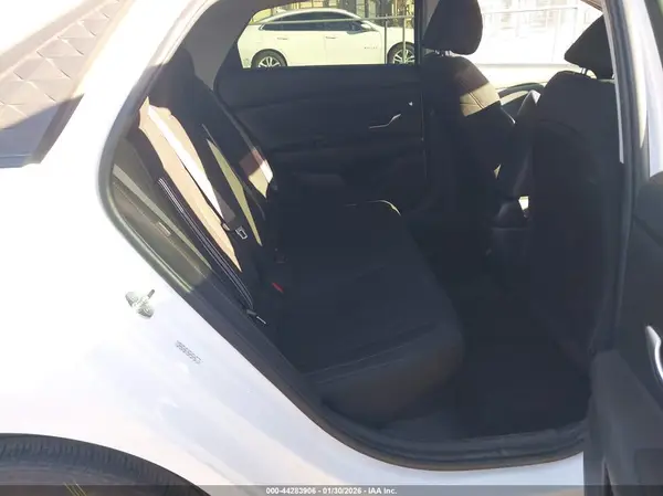KMHLM4DJ2RU095495 2024 HYUNDAI ELANTRA - Image 8