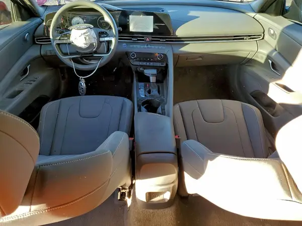 KMHLM4DJ2RU103675 2024 HYUNDAI ELANTRA - Image 8