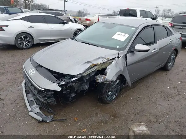 KMHLM4DJ2RU113848 2024 HYUNDAI ELANTRA - Image 2