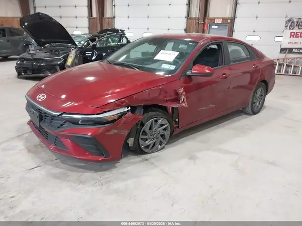 KMHLM4DJ2RU113932 2024 HYUNDAI ELANTRA - Image 2