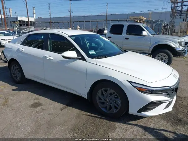 KMHLM4DJ2SU134642 2025 HYUNDAI ELANTRA - Image 1