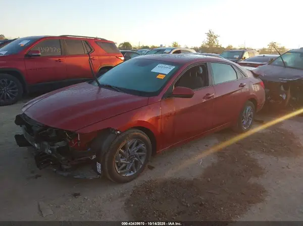 KMHLM4DJ2SU147522 2025 HYUNDAI ELANTRA - Image 2