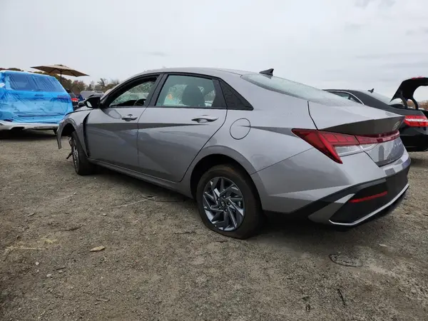 KMHLM4DJ2SU158231 2025 HYUNDAI ELANTRA - Image 2