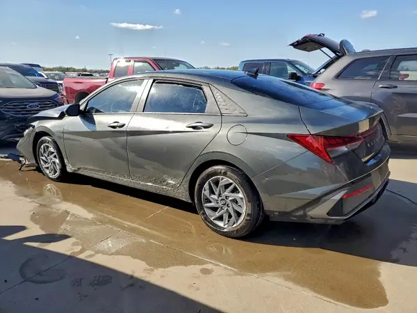 KMHLM4DJ2SU169956 2025 HYUNDAI ELANTRA - Image 2