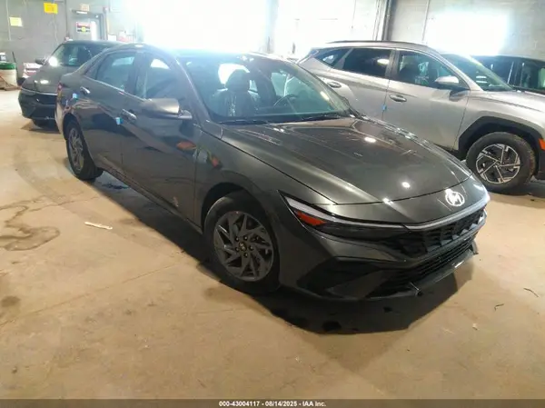 KMHLM4DJ2SU172906 2025 HYUNDAI ELANTRA - Image 1