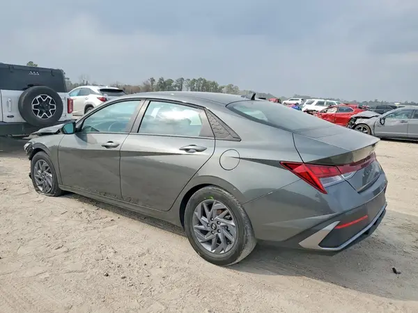 KMHLM4DJ2SU173988 2025 HYUNDAI ELANTRA - Image 2