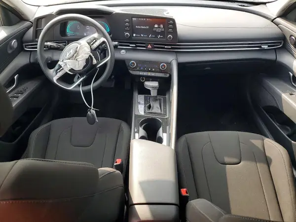 KMHLM4DJ2SU173988 2025 HYUNDAI ELANTRA - Image 8