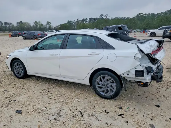 KMHLM4DJ2SU178558 2025 HYUNDAI ELANTRA - Image 2
