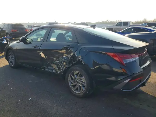 KMHLM4DJ2TU184667 2026 HYUNDAI ELANTRA - Image 2