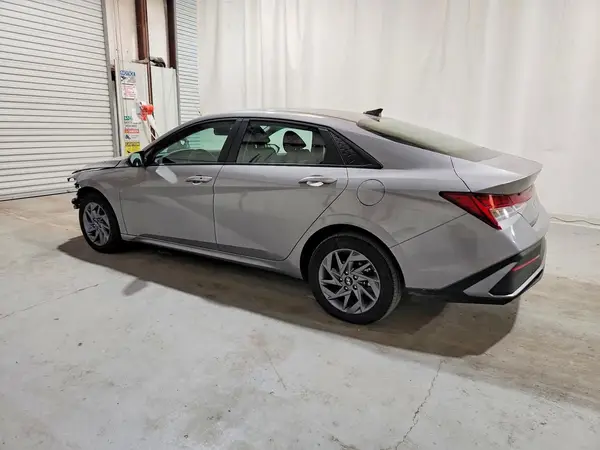 KMHLM4DJ2TU184703 2026 HYUNDAI ELANTRA - Image 2