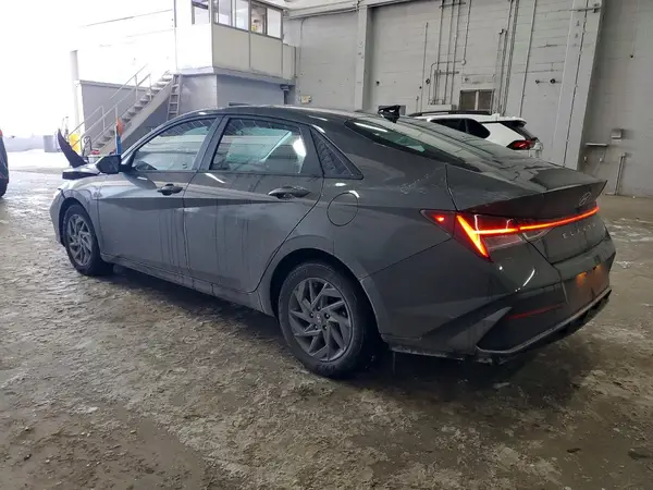 KMHLM4DJ3RU097983 2024 HYUNDAI ELANTRA - Image 2