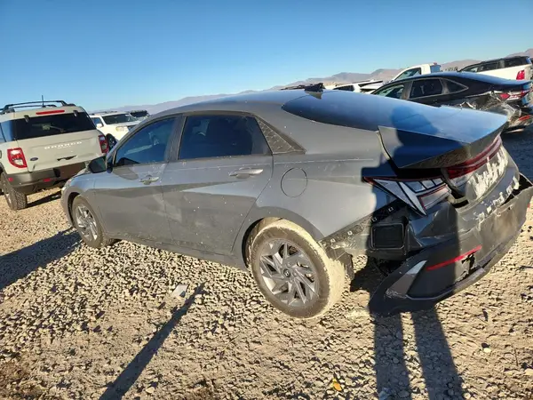 KMHLM4DJ3RU106679 2024 HYUNDAI ELANTRA - Image 2
