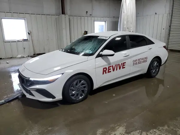 KMHLM4DJ3RU111090 2024 HYUNDAI ELANTRA - Image 1