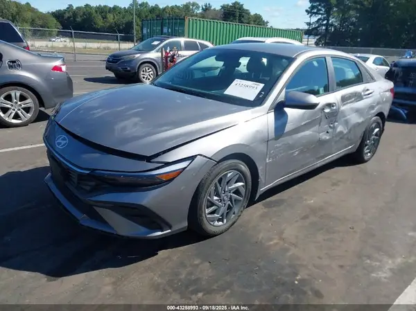 KMHLM4DJ3RU120971 2024 HYUNDAI ELANTRA - Image 2
