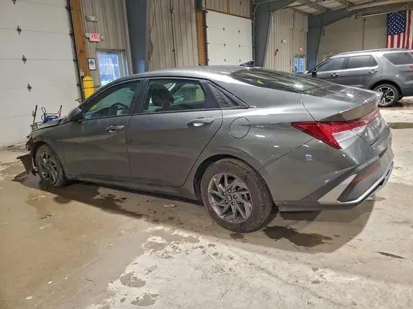 KMHLM4DJ3SU141972 2025 HYUNDAI ELANTRA - Image 2