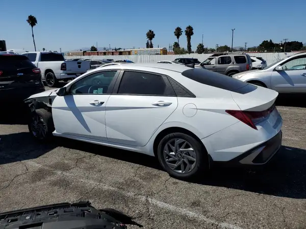 KMHLM4DJ3SU149117 2025 HYUNDAI ELANTRA - Image 2